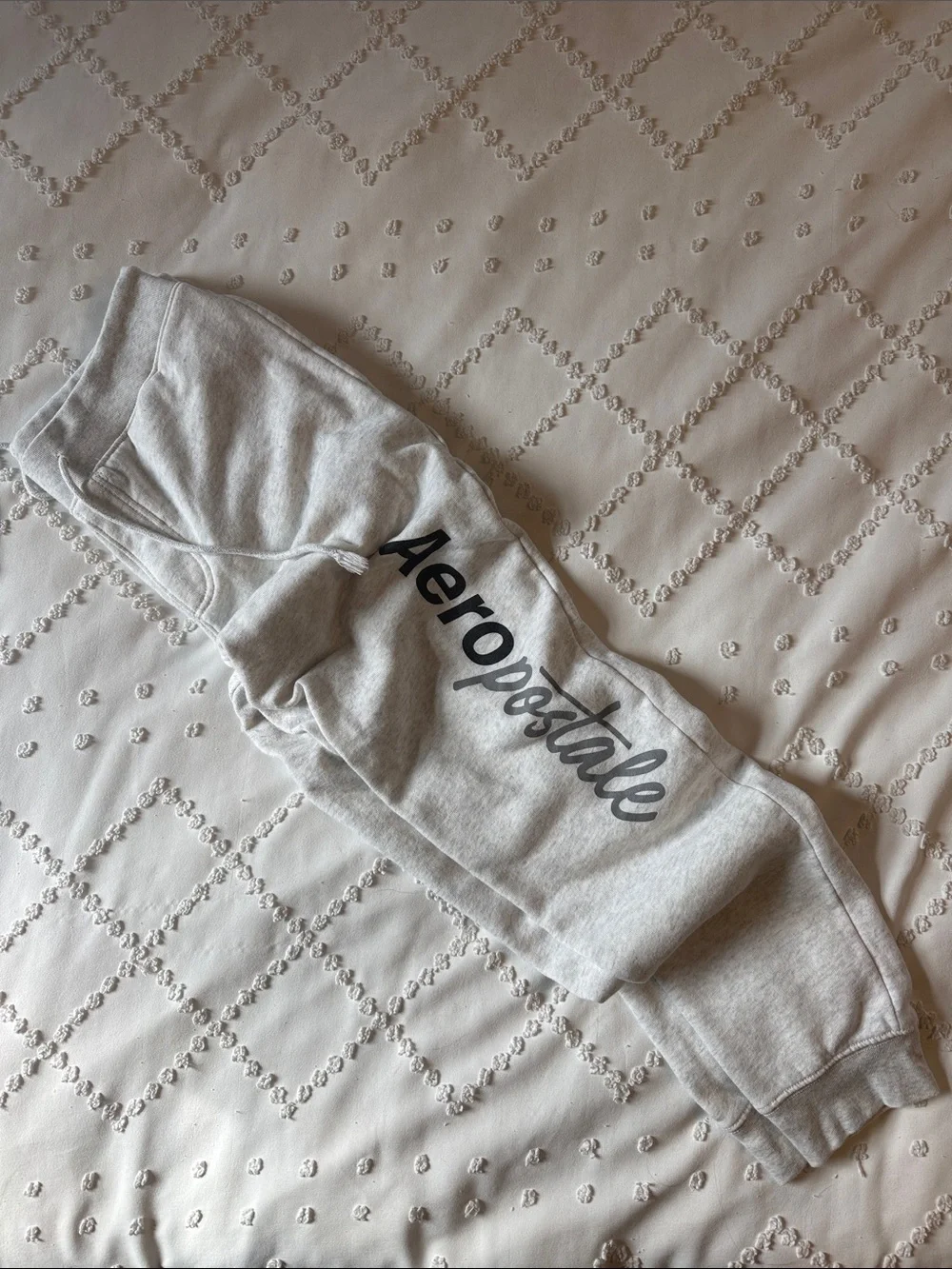 Aeropostale Heather Gray Sweatpant Joggers Size Small Thigh Logo